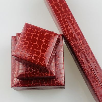 Red Crocodile Soft Insert Paper Gift Packaging Box Wrist Jewelry Ring Earring Bangle Display