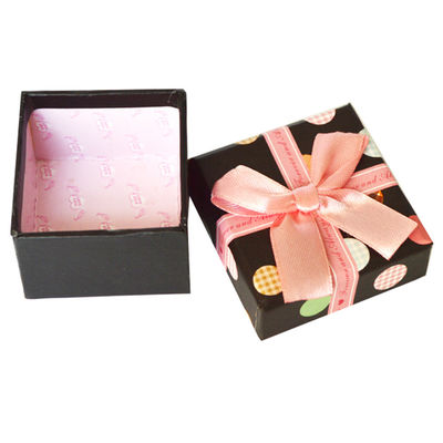 Christmas Paper Gift Packaging Box 6*6*6CM PMS Printing With Ribbon
